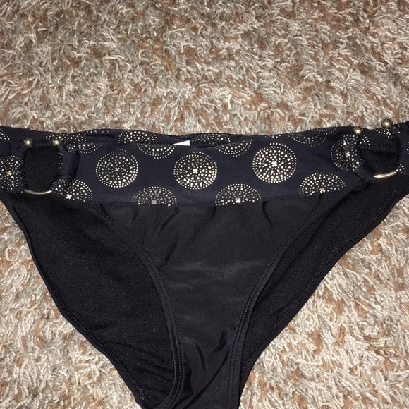 Target swimsuit bottom - Picture 3 of 5